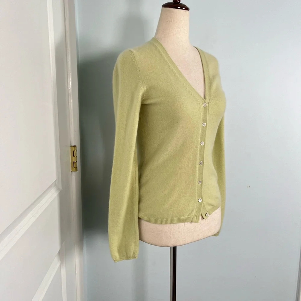Ann Taylor 100% cashmere v neck cardigan sweater size XS - Picture 7 of 11